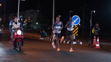 BIB: 028
                            <button type="button" onclick="openModal(23172721)" class="btn btn-primary btn-sm float-right btn-popup" data-toggle="modal" data-target=".modal-high-quality">
                        <i class="fas fa-shopping-cart"></i> Add to Cart
                    </button>
                                            <button type="button" onclick="isThisMe(23172721, true)" class="btn btn-success btn-sm float-right btn-popup btn-isme hidden" data-toggle="tooltip" data-placement="bottom" title="นี่คือรูปของคุณใช่ไหม คลิกที่นี่เพื่อเอาเข้าอัลบั้ม">
                        <i class="fas fa-plus"></i> Add to album
                    </button>
                    <button type="button" onclick="isThisMe(23172721, false)" class="btn btn-warning btn-sm float-right btn-popup btn-isnotme hidden">
                        <i class="fas fa-ban"></i> Remove from album
                    </button>